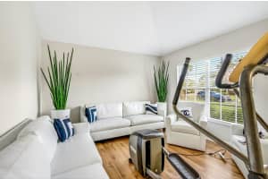 520 N Valencia Circle Sw Vero Beach, FL 32968 - Off Market