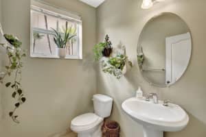 117 E Prive Circle, Delray Beach, FL 33445 - MLS#R11131840