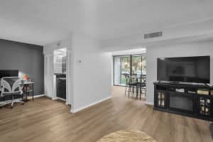 5190 Las Verdes Circle 214, Delray Beach, FL 33484 - MLS#R11131881