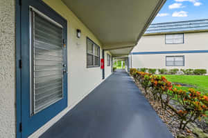 213 Brittany Drive E, Delray Beach, FL 33446 - MLS#R11131884