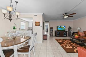213 Brittany Drive E, Delray Beach, FL 33446 - MLS#R11131884