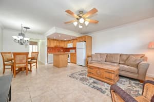 102 Coventry E 102, West Palm Beach, FL 33417 - MLS#R11131888