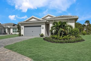170 SE Palma Street, Port Saint Lucie, FL 34984 - MLS#R11131903