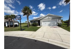 715 E Pomegranate Place, Fort Pierce, FL 34981 - MLS#R11131915