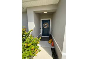 715 E Pomegranate Place, Fort Pierce, FL 34981 - MLS#R11131915