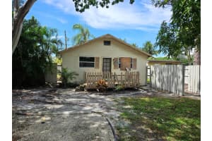 409 Perry Avenue, Greenacres, FL 33463 - MLS#R11131937