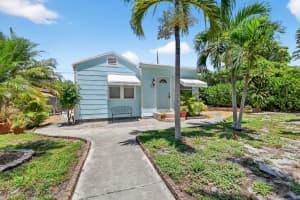 927 Mcintosh Street, West Palm Beach, FL 33405 - MLS#R11132027