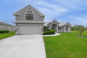 5871 NW Corso Court, Port Saint Lucie, FL 34986 - MLS#R11132032