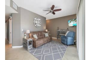 1910 Westminster Circle 14-3, Vero Beach, FL 32966 - MLS#R11132034