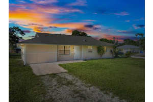 1495 12th Street SW, Vero Beach, FL 32962 - MLS#R11132052