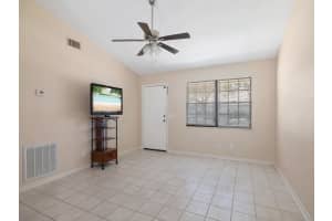 1495 12th Street SW, Vero Beach, FL 32962 - MLS#R11132052