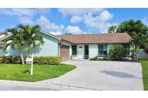 21565 Yellowstone Park Drive, Boca Raton