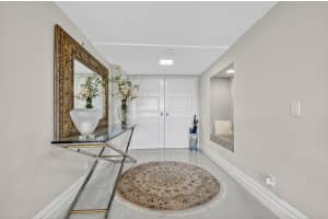 1900 Consulate Place, West Palm Beach, FL 33401 - MLS#R11132079