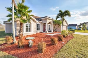 1891 SW Lewis Street, Port Saint Lucie, FL 34987 - MLS#R11132089