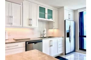 5380 N Ocean Drive 17g, Singer Island, FL 33404 - MLS#R11132103