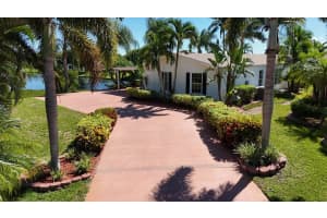 7654 Eastern Bluebird Drive, Port Saint Lucie, FL 34952 - MLS#R11132115