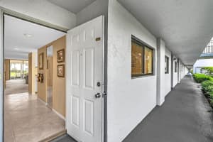 15355 Lakes Of Delray Boulevard 104, Delray Beach, FL 33484 - MLS#R11132150