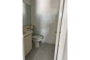 8879 Fontainebleau Boulevard, Miami, FL 33172 - MLS#R11132154