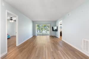 124 Lake Constance Drive, West Palm Beach, FL 33411 - MLS#R11132159