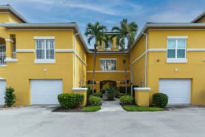 5015 Fairways Circle 107, Vero Beach, FL 32967 - MLS#R11132182