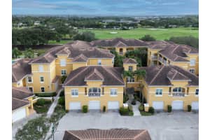 5015 Fairways Circle 107, Vero Beach, FL 32967 - MLS#R11132182