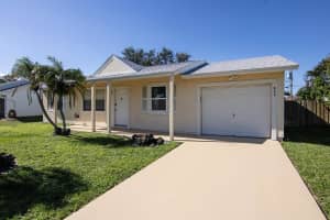 849 SW Amethist Terrace, Port Saint Lucie, FL 34953 - MLS#R11132220