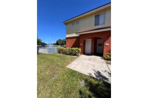 55 Se Palermo Court 201, Stuart