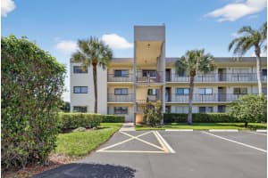 5550 Witney Drive 101, Delray Beach, FL 33484 - MLS#R11132277