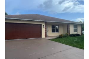 702 SW Amber Terrace, Port Saint Lucie, FL 34953 - MLS#R11132293