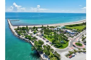 1927 Cypress Avenue, Fort Pierce, FL 34949 - MLS#R11132316