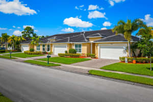 6244 NW Helmsdale Way, Port Saint Lucie, FL 34983 - MLS#R11132344