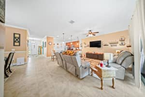 6244 NW Helmsdale Way, Port Saint Lucie, FL 34983 - MLS#R11132344