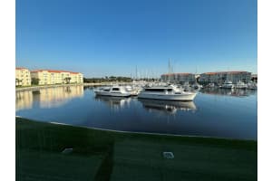 14 Harbour Isle Drive W 202, Fort Pierce