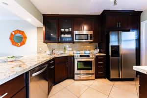 3010 NE 16th Avenue 303, Oakland Park, FL 33334 - MLS#R11132511