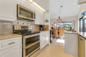2855 Eagle Lane, West Palm Beach, FL 33409 - MLS#R11132512