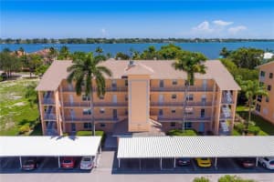 2950 SE Ocean Boulevard 109-101, Stuart, FL 34996 - MLS#R11132527