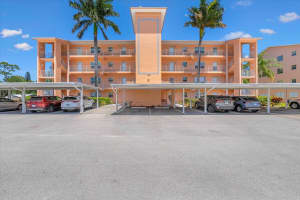 2950 SE Ocean Boulevard 109-101, Stuart, FL 34996 - MLS#R11132527