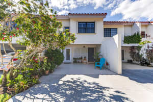 112 NW 45th Avenue, Deerfield Beach, FL 33442 Sold 12/18/25