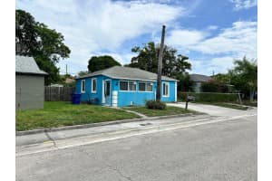 840 W 2nd Street, Riviera Beach, FL 33404 - MLS#R11132559