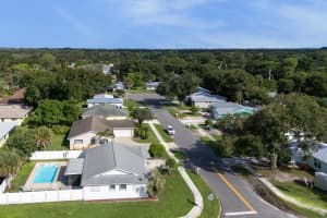 2490 4th Place, Vero Beach, FL 32962 - MLS#R11132560