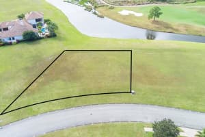 102 SE Santa Lucia, Port St. Lucie, FL 34984, Port Saint Lucie, FL 34984 - MLS#R11132569