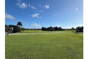 102 SE Santa Lucia, Port St. Lucie, FL 34984, Port Saint Lucie, FL 34984 - MLS#R11132569