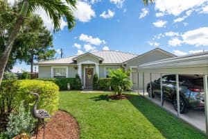 1817 SW Davis Street, Port Saint Lucie, FL 34953 - MLS#R11132575