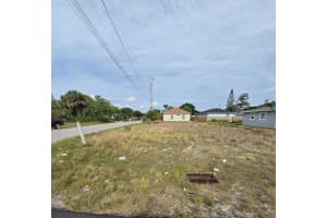 2520 42nd Place, Vero Beach, FL 32967 - MLS#R11132584