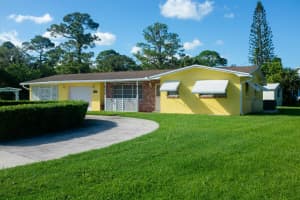 8006 Santana Avenue, Fort Pierce, FL 34951 - MLS#R11132594