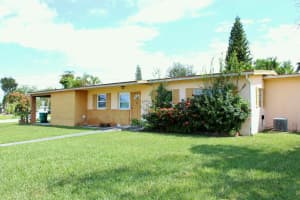 305 SE Airoso Boulevard, Port Saint Lucie, FL 34983 Sold 01/26/26