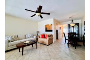10 Kent A, West Palm Beach, FL 33417 - MLS#R11132610