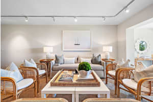 2 Church Lane, North Palm Beach, FL 33408 - MLS#R11132619