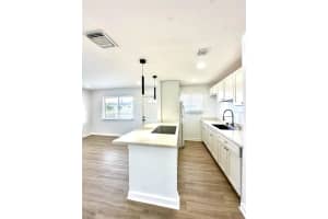 102 E Tiffany Drive 4, West Palm Beach, FL 33407 - MLS#R11132636