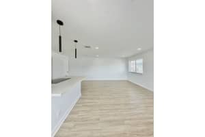 102 E Tiffany Drive 4, West Palm Beach, FL 33407 - MLS#R11132636